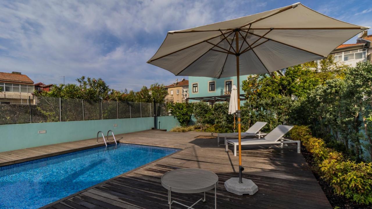 Lovelystay - Downtown Studio With Pool, Ac And Balcony ポルト エクステリア 写真